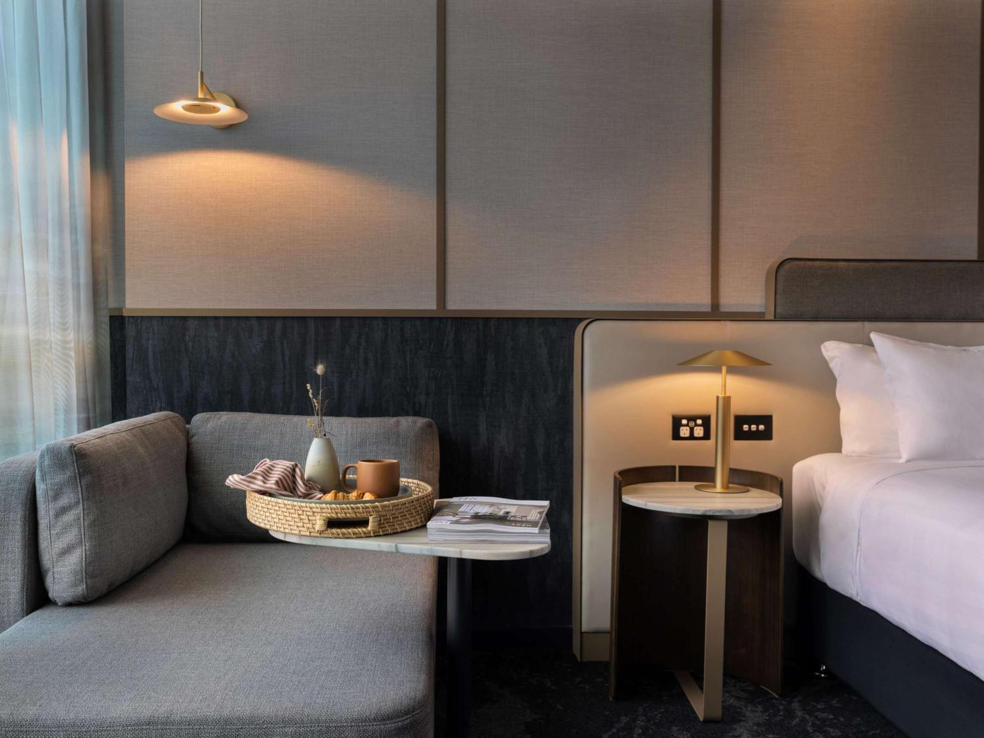 Pullman Auckland Airport Hotel Bagian luar foto Deluxe Room