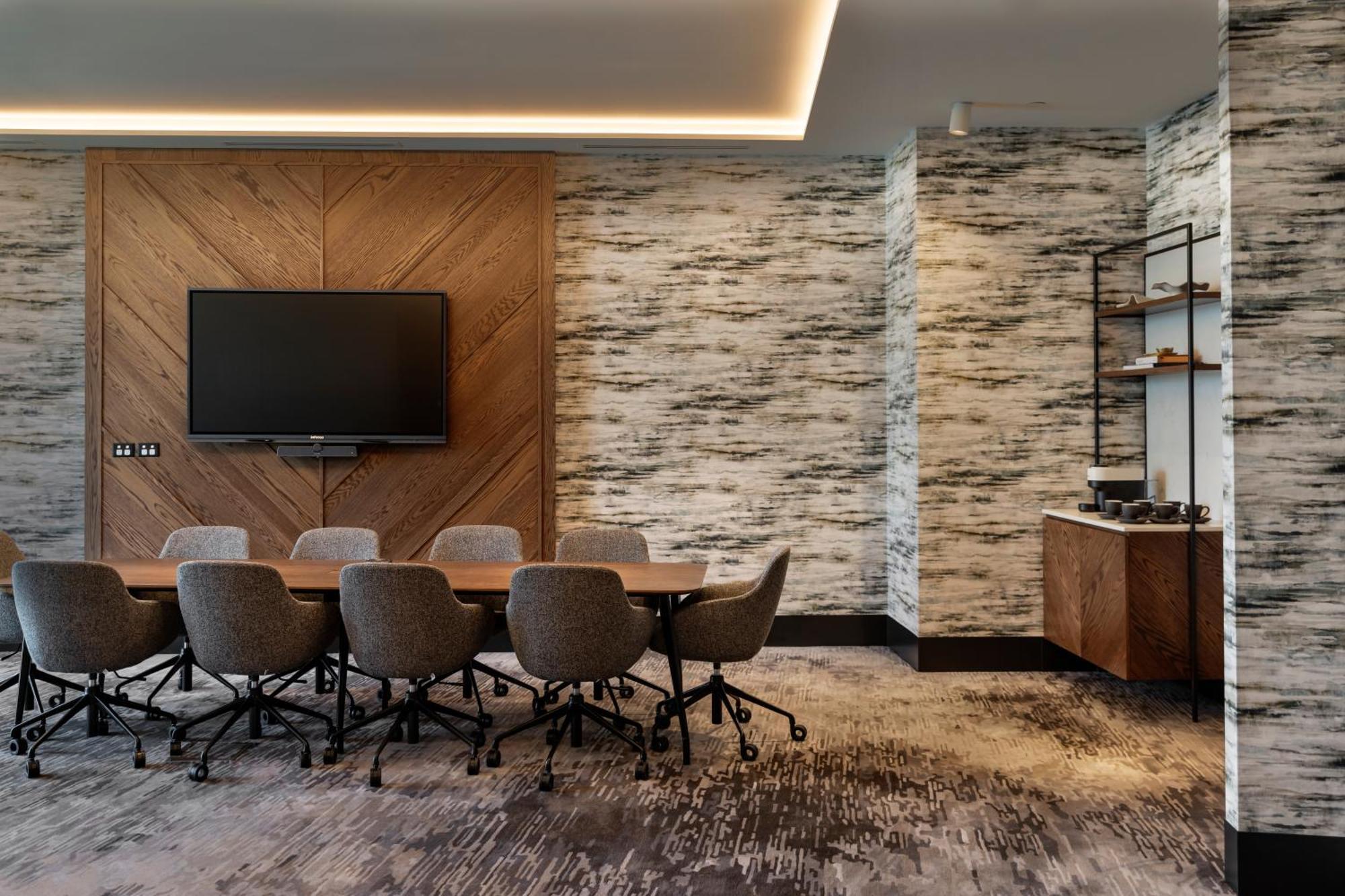 Pullman Auckland Airport Hotel Bagian luar foto Meeting room at the hotel