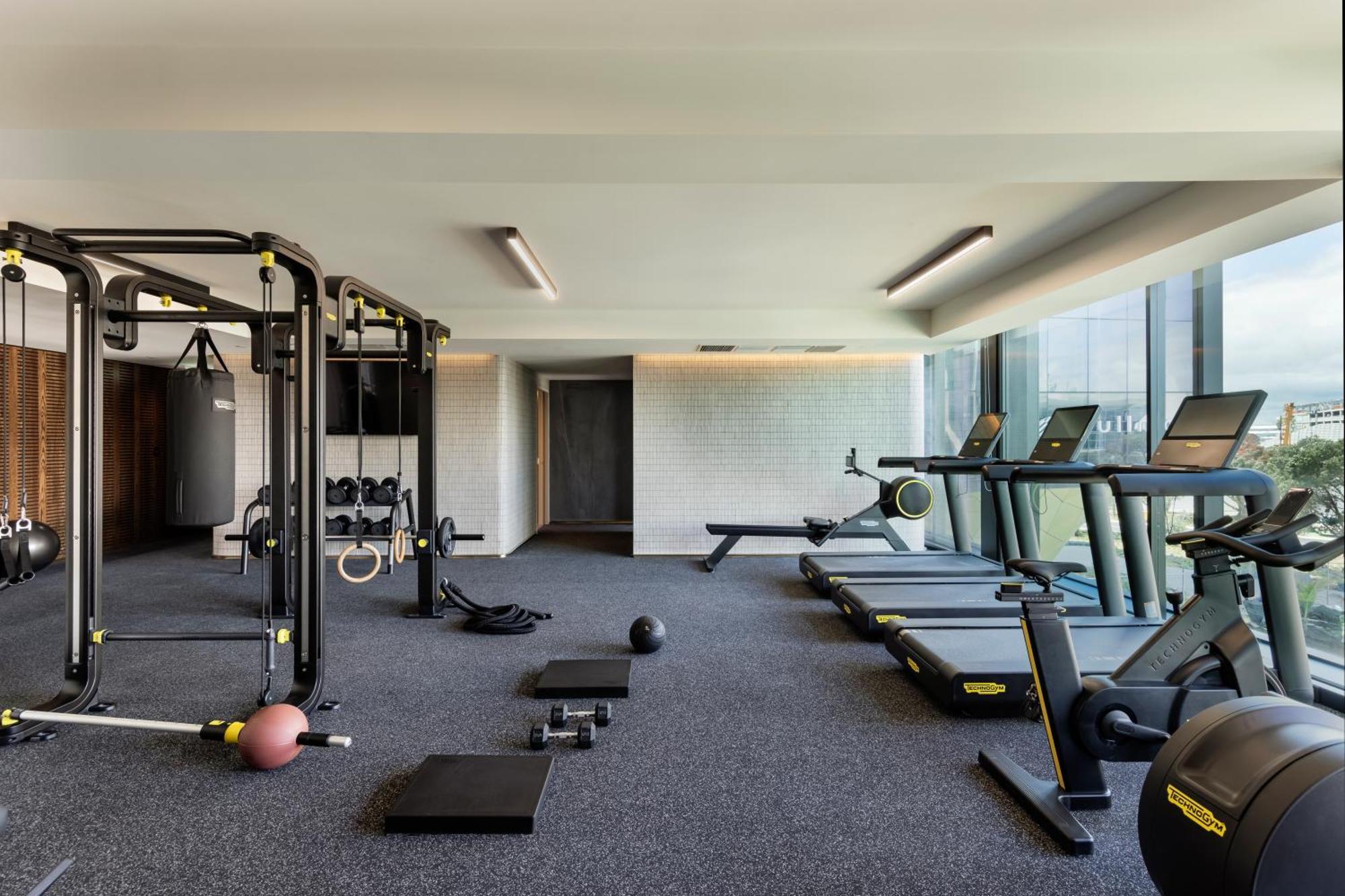 Pullman Auckland Airport Hotel Bagian luar foto The gym at the hotel