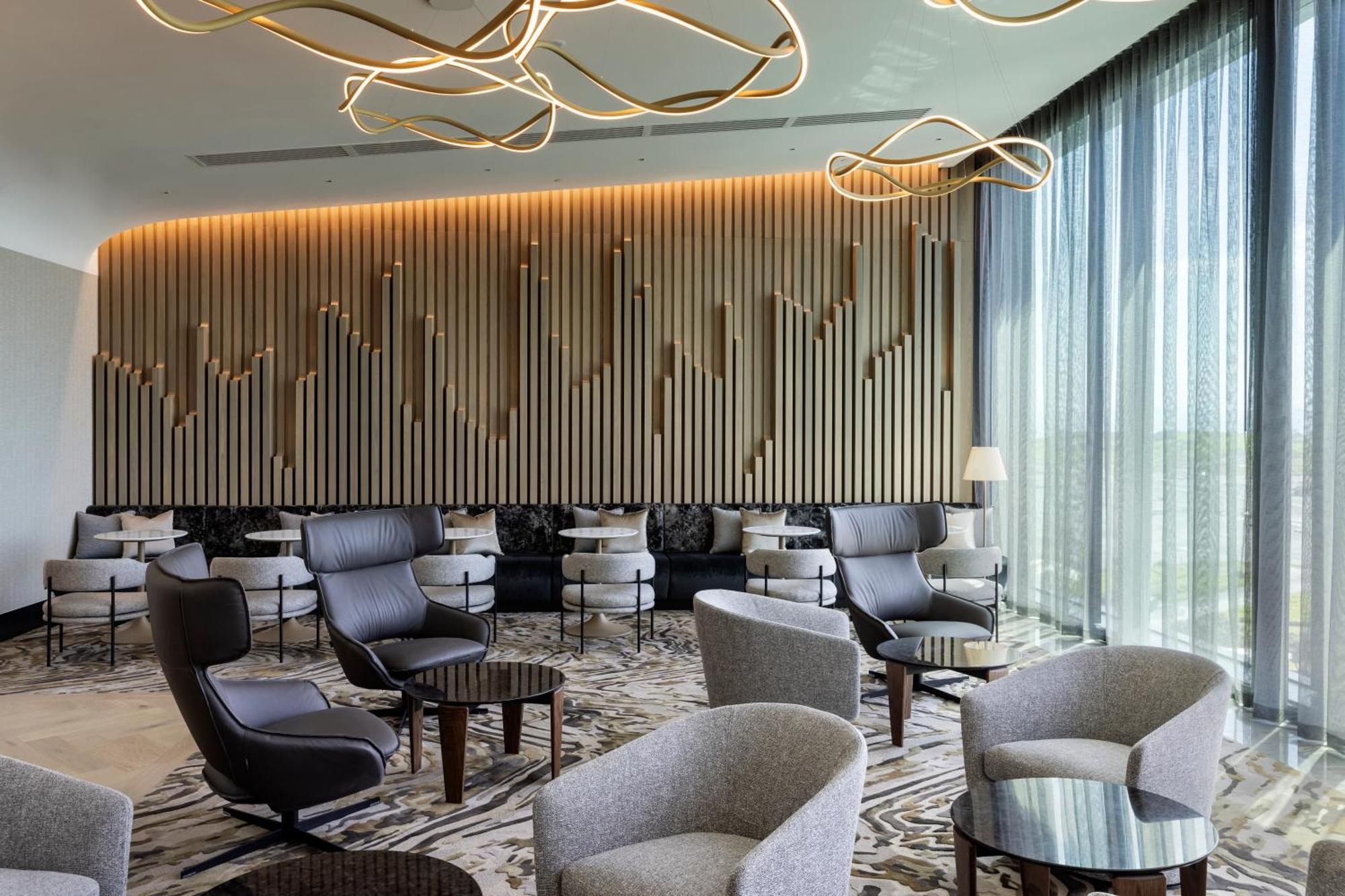 Pullman Auckland Airport Hotel Bagian luar foto The lounge at the airport